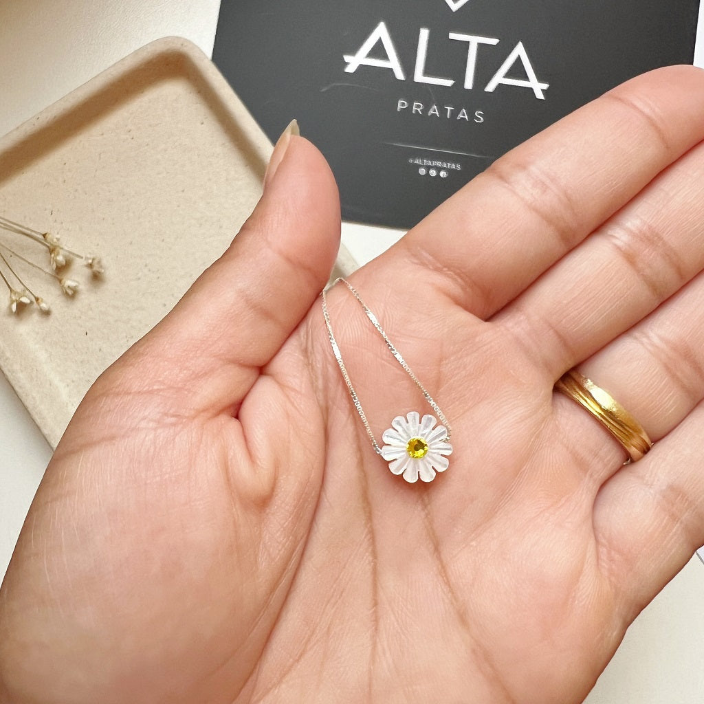 colar em prata, com madrepérola