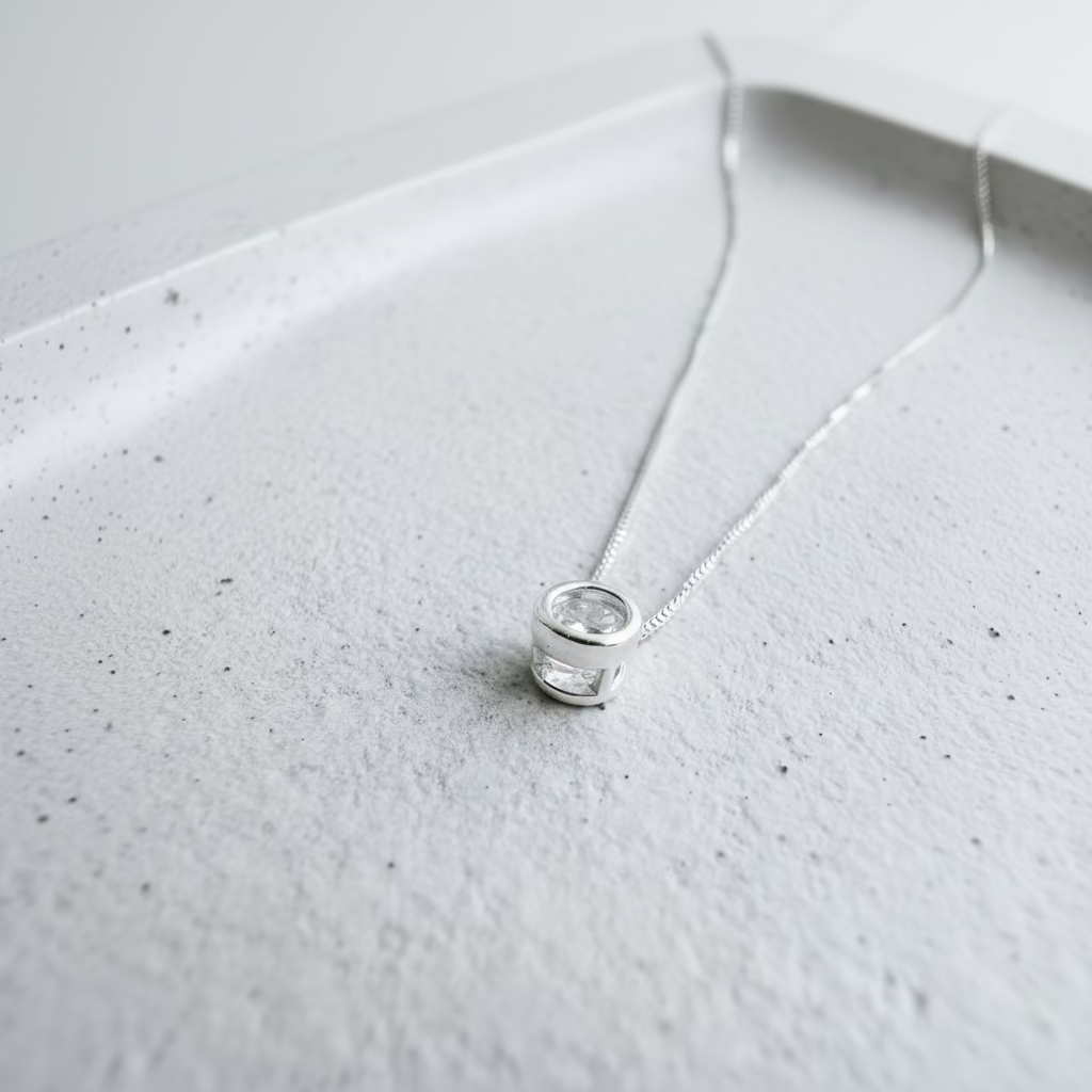 Colar Ponto de Luz em Prata 925  – Estilo Atemporal e Garantia Vitalícia do Metal