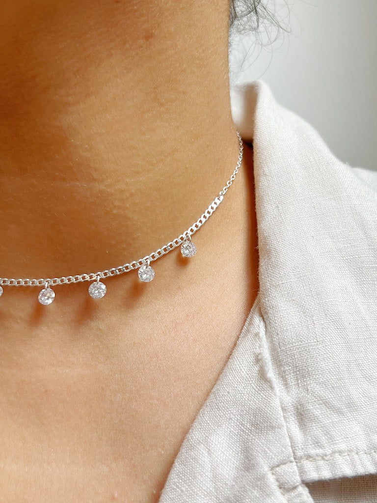 choker em prata, pingente estrela